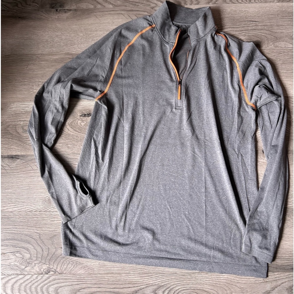 Lululemon - size large - men/womens light weight half zip